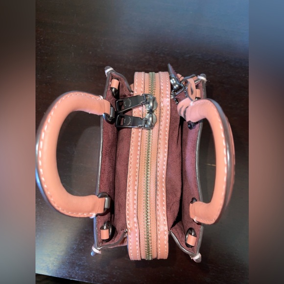 Coach Rogue 17 Melon - Picture 9 of 16